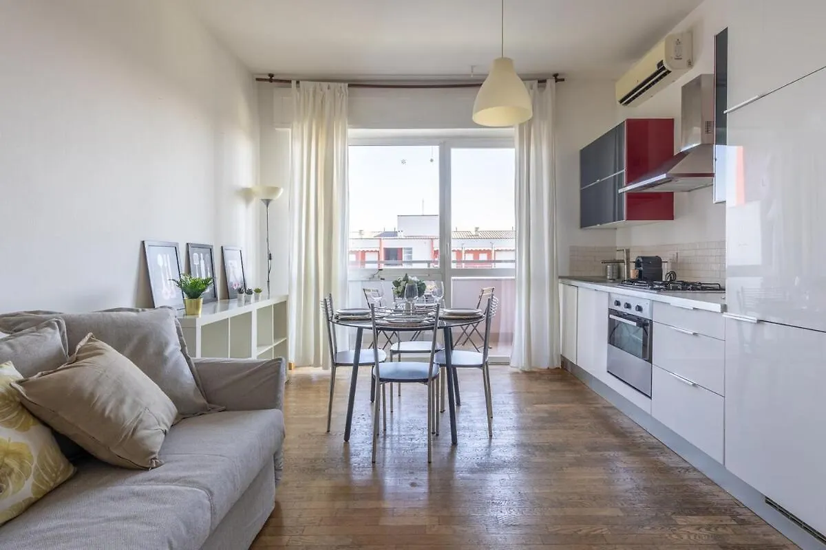 Apartment Meravigliosa Vista Su Citylife-Famagosta M2,Wifi Milan Italy